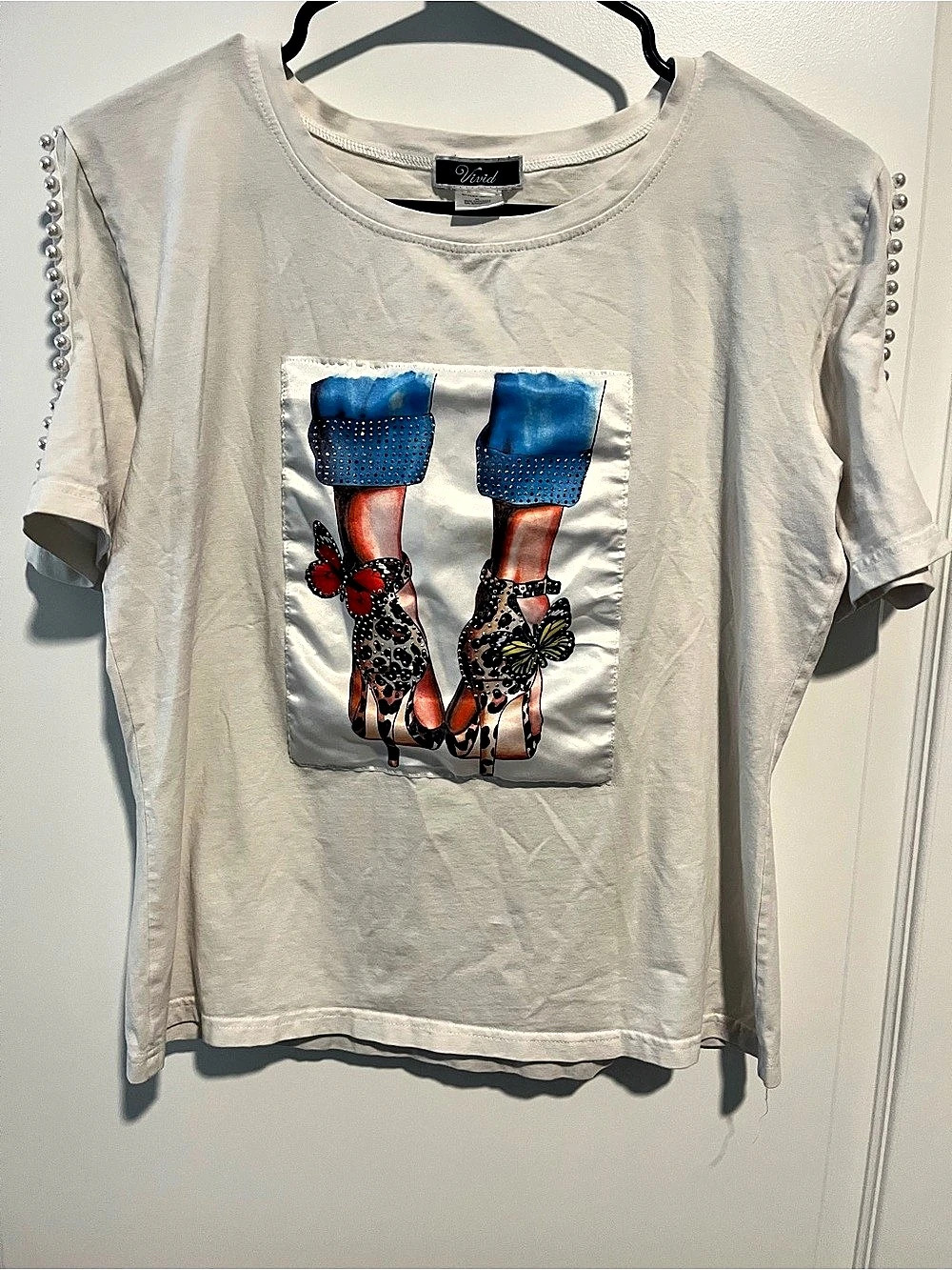 Vivid Style 20118 Graphic Short Sleeve Tee in White Size Medium